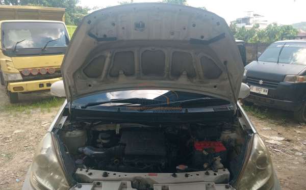 DAIHATSU SIRION