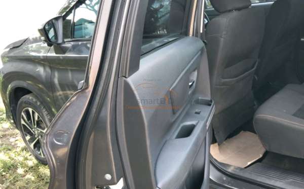 DAIHATSU XENIA