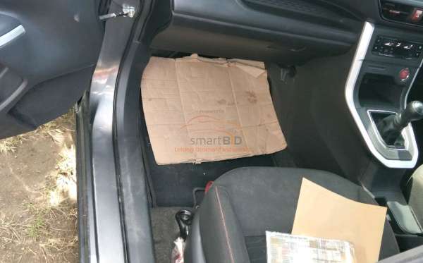 DAIHATSU XENIA
