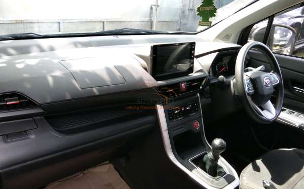 DAIHATSU XENIA