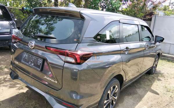DAIHATSU XENIA