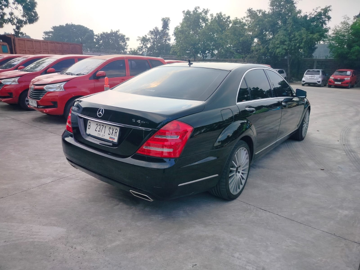 MERCEDES BENZ  S 300  L