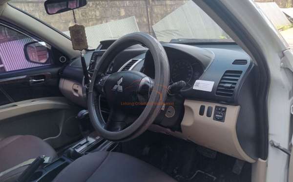 MITSUBISHI  PAJERO  SPORT 2.5HP-E