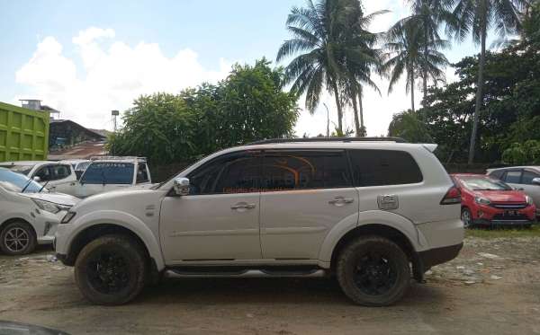 MITSUBISHI  PAJERO  SPORT 2.5HP-E