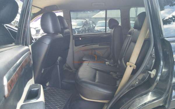 MITSUBISHI PAJERO SPORT 2.5 D EXCEED (4X2)
