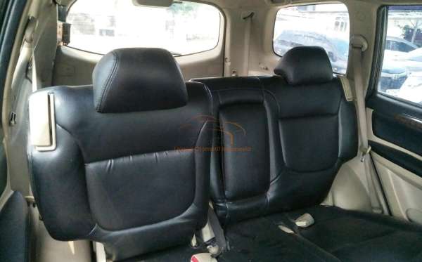 MITSUBISHI PAJERO SPORT 2.5 D EXCEED (4X2)