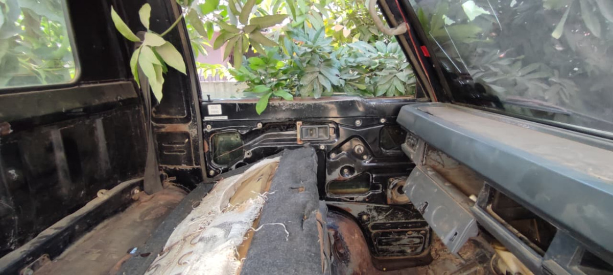 MITSUBISHI L 300
