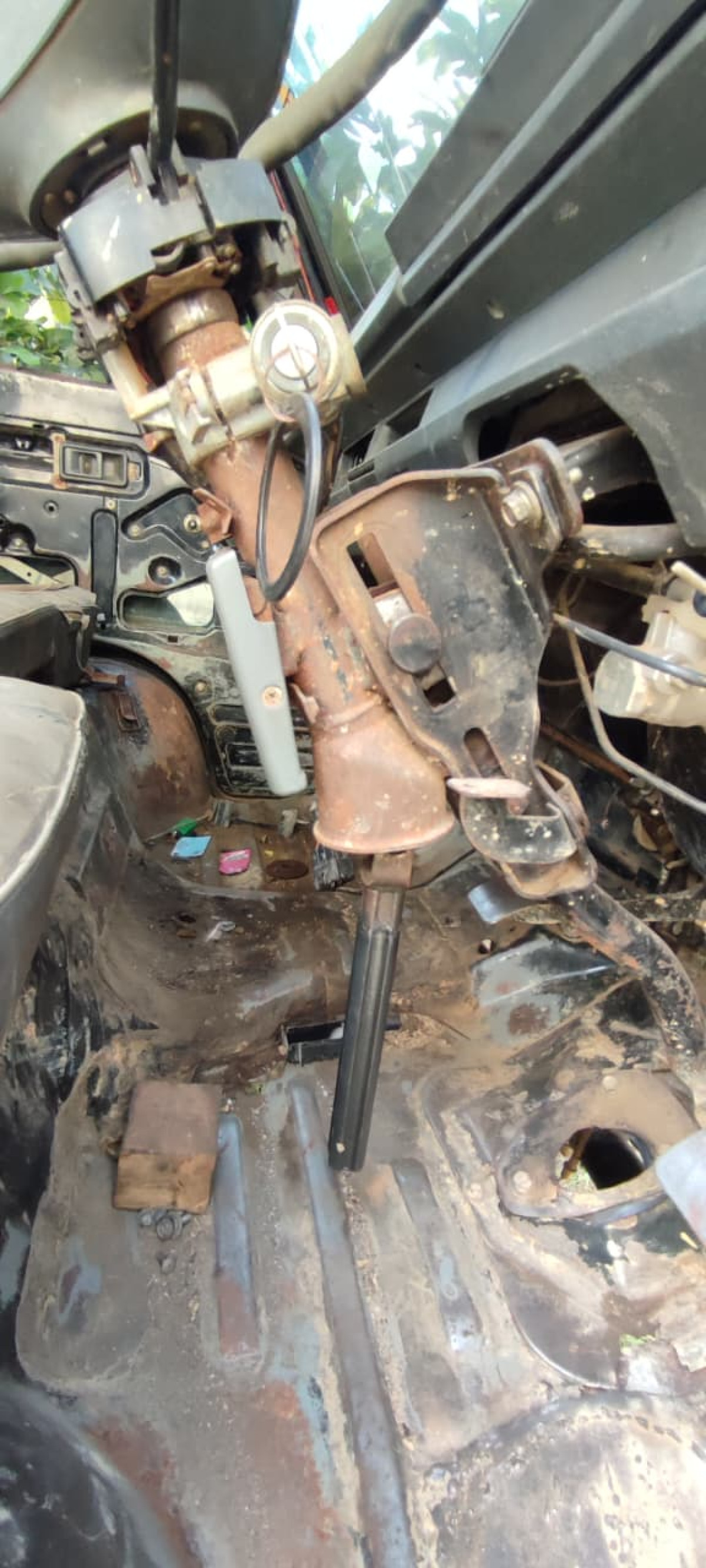 MITSUBISHI L 300
