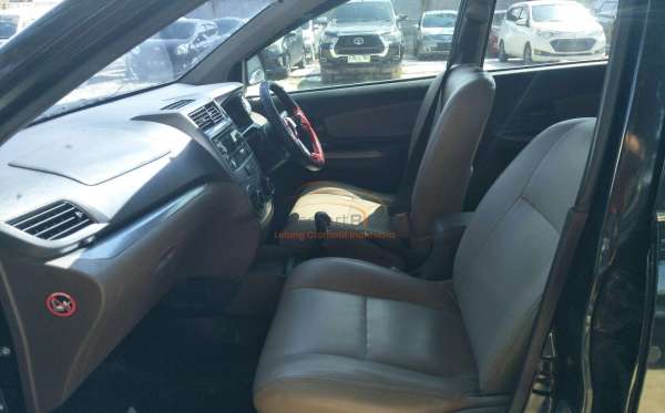 TOYOTA AVANZA 1.3 G