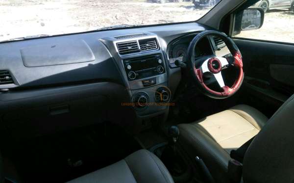 TOYOTA AVANZA 1.3 G