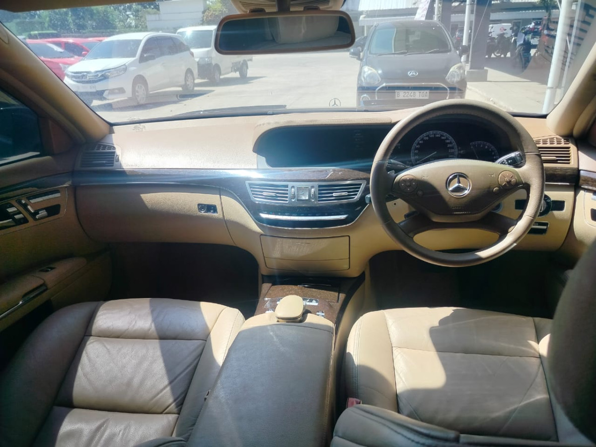 MERCEDES BENZ  S 300  L