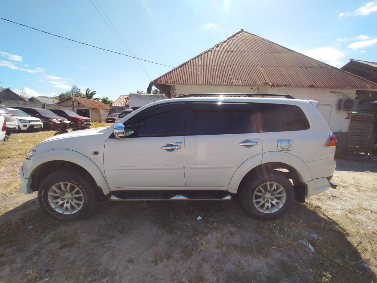 MITSUBISHI PAJERO  SPORT 2.5 D EXCEED (4X2)