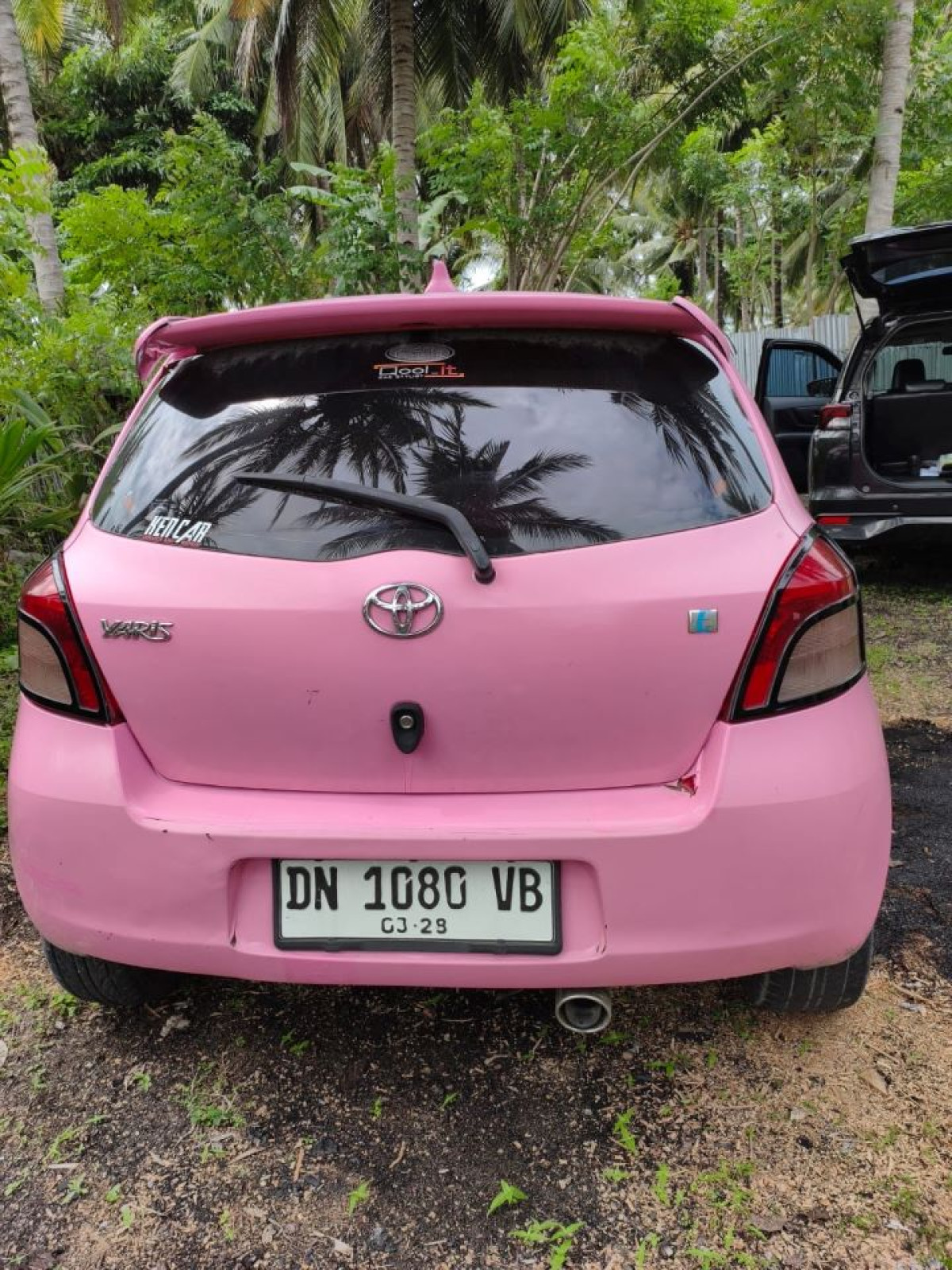 TOYOTA YARIS E