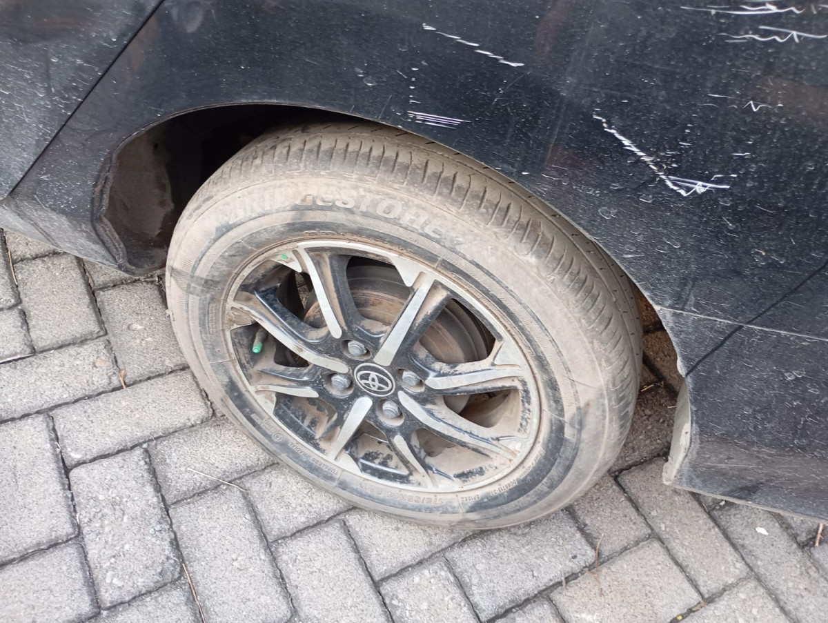 TOYOTA  CALYA  1.2 G M/T