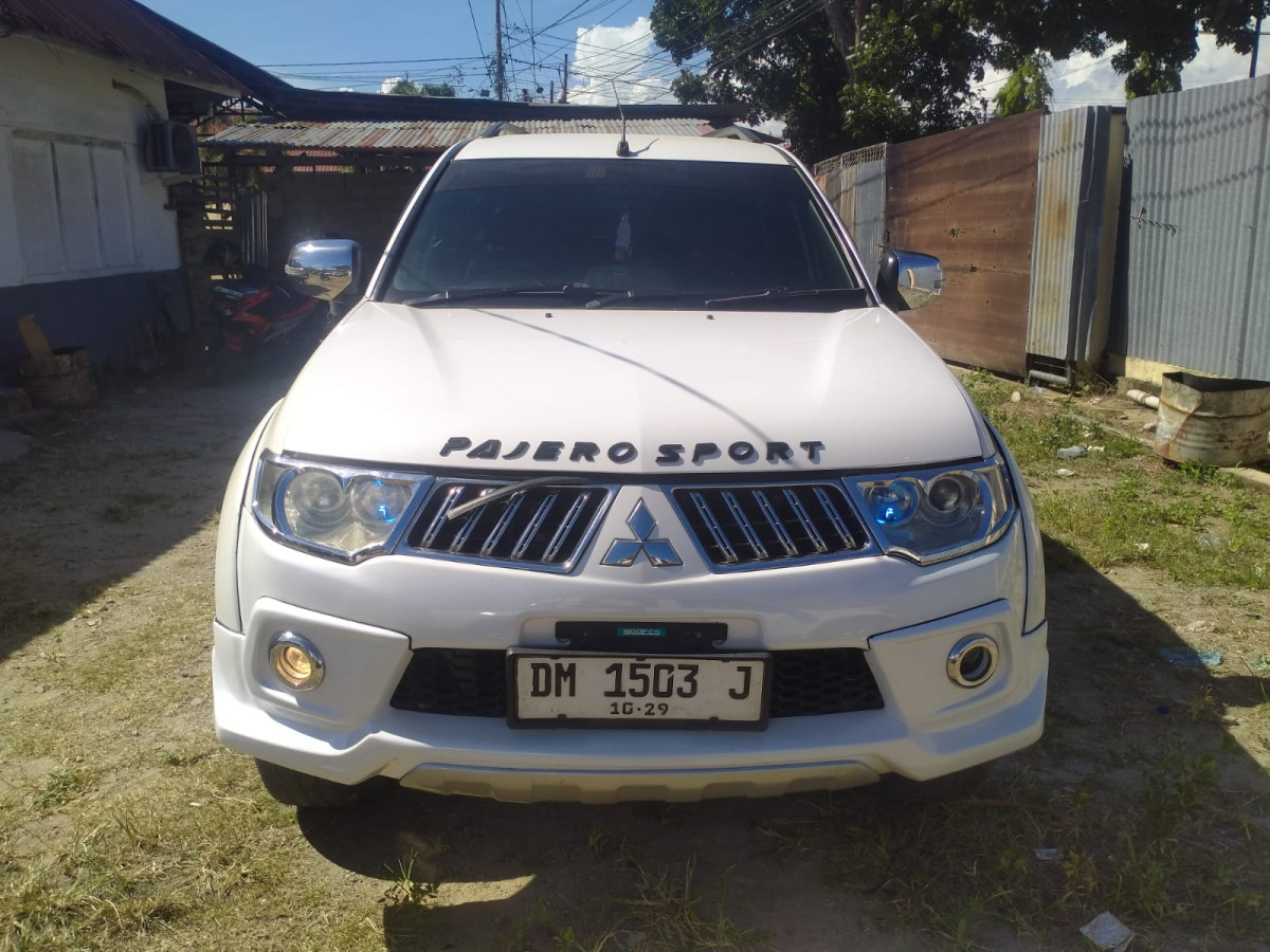 MITSUBISHI PAJERO  SPORT 2.5 D EXCEED (4X2)