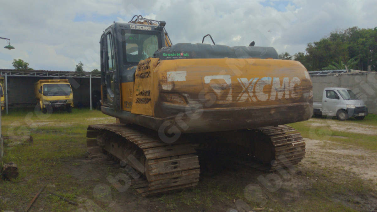 XCMG EXCAVATOR  XE215C