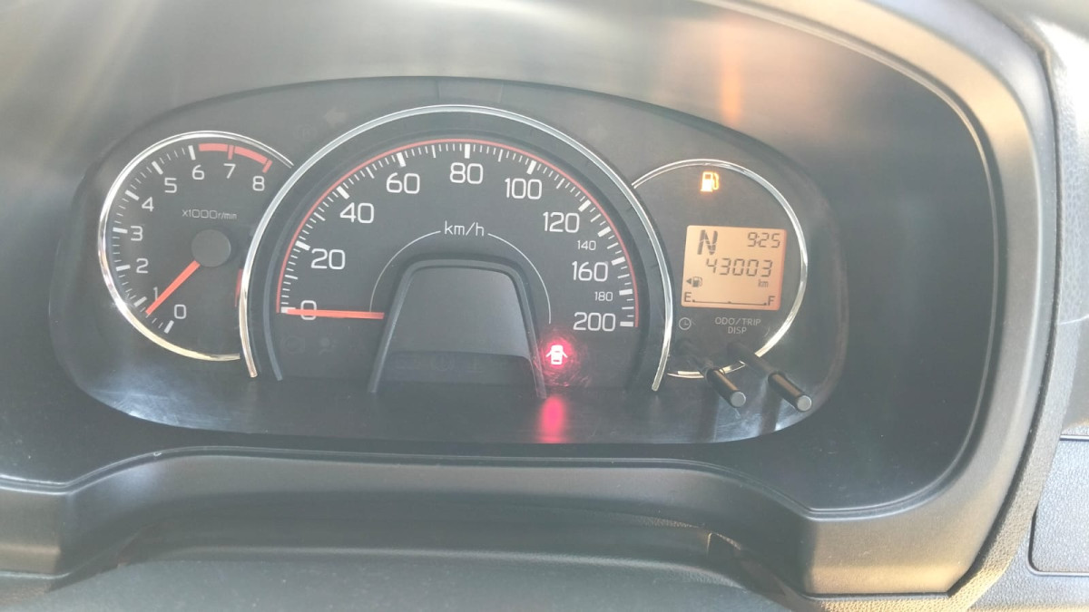 DAIHATSU AYLA 1.2R