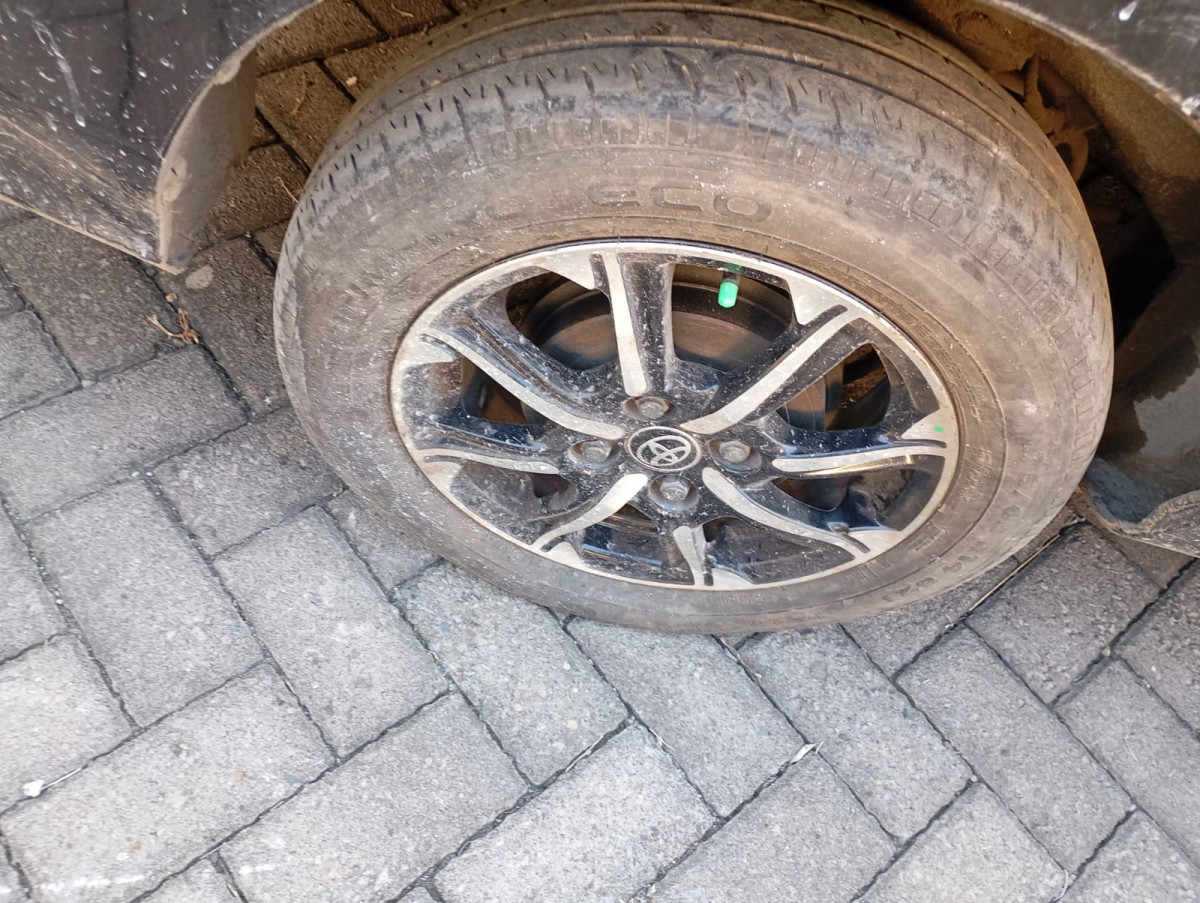 TOYOTA  CALYA  1.2 G M/T