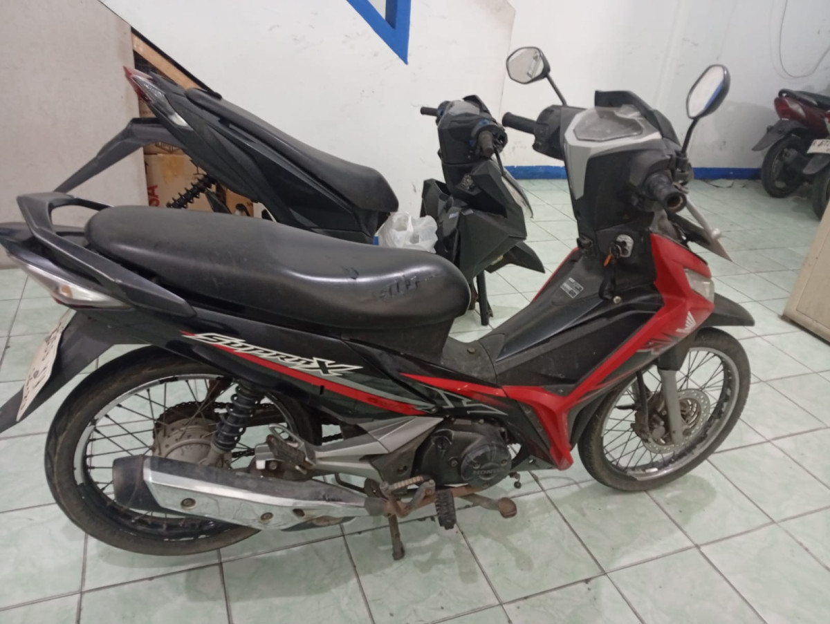 HONDA SUPRA