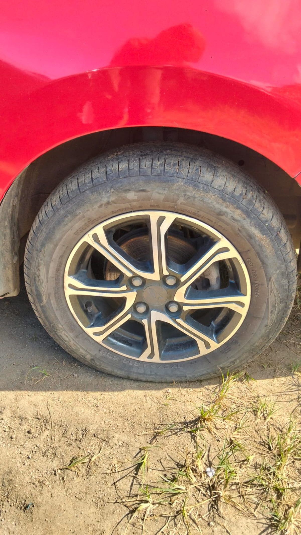 DAIHATSU AYLA 1.2R