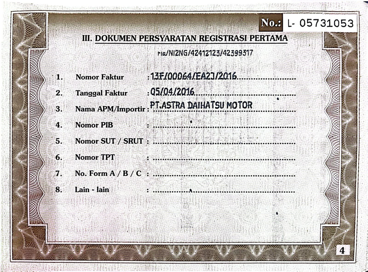 TOYOTA AVANZA