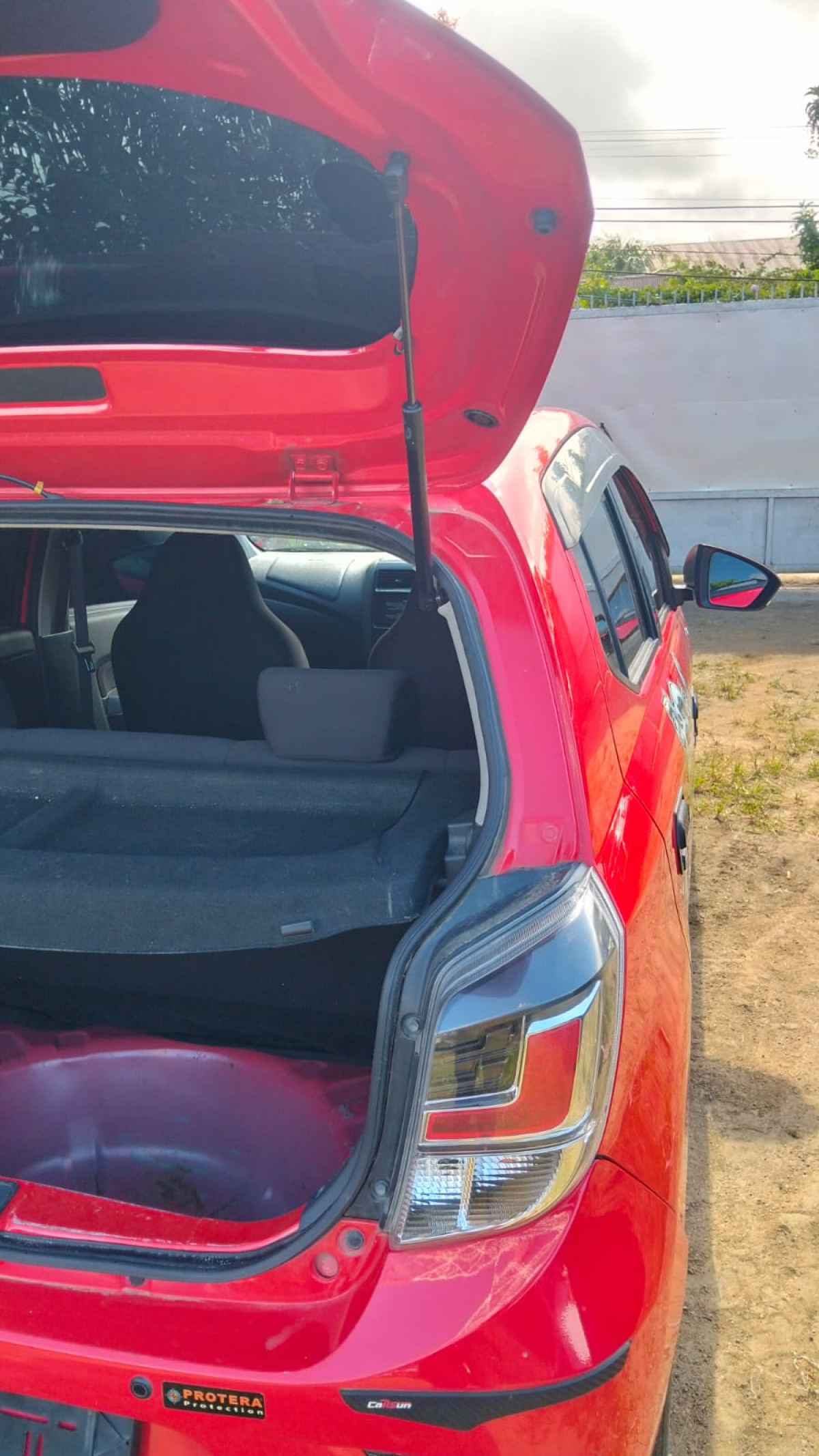 DAIHATSU AYLA 1.2R