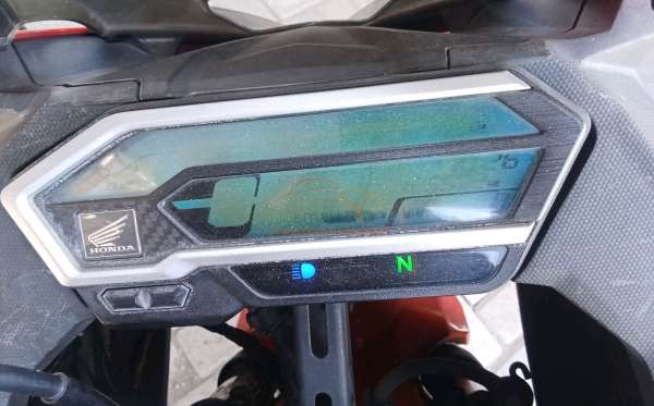 HONDA CBR 150 R