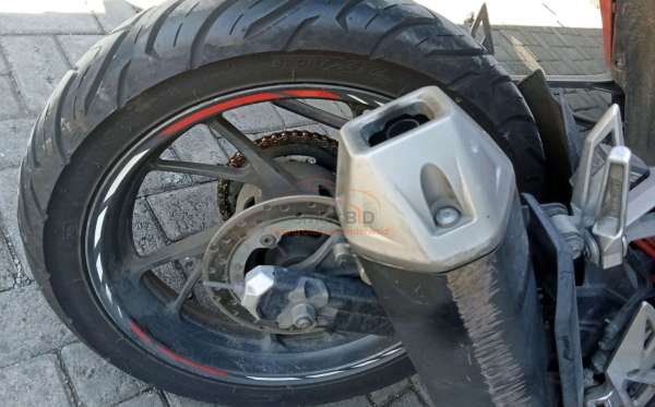 HONDA CBR 150 R
