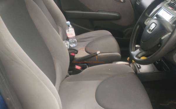 HONDA  JAZZ  GD3 1.5 IDSI AT