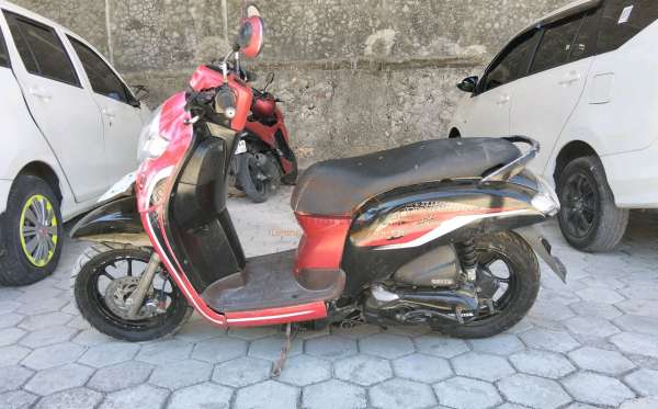 HONDA  SCOOPY
