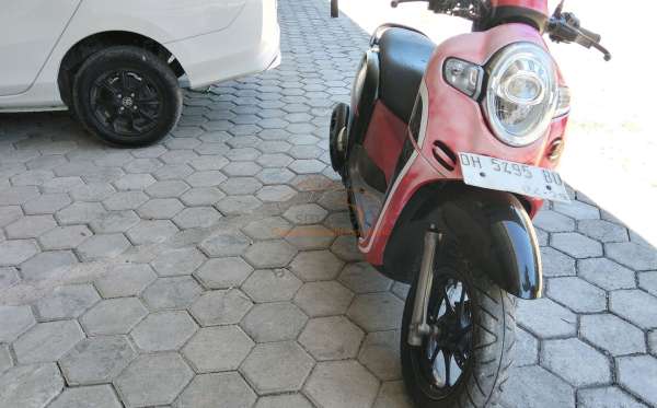 HONDA  SCOOPY