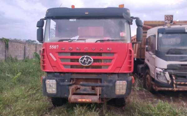 HONGYAN CQ-3314 (8X4)