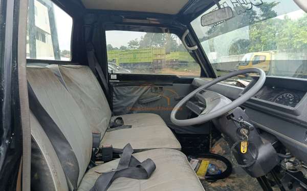 MITSUBISHI L 300
