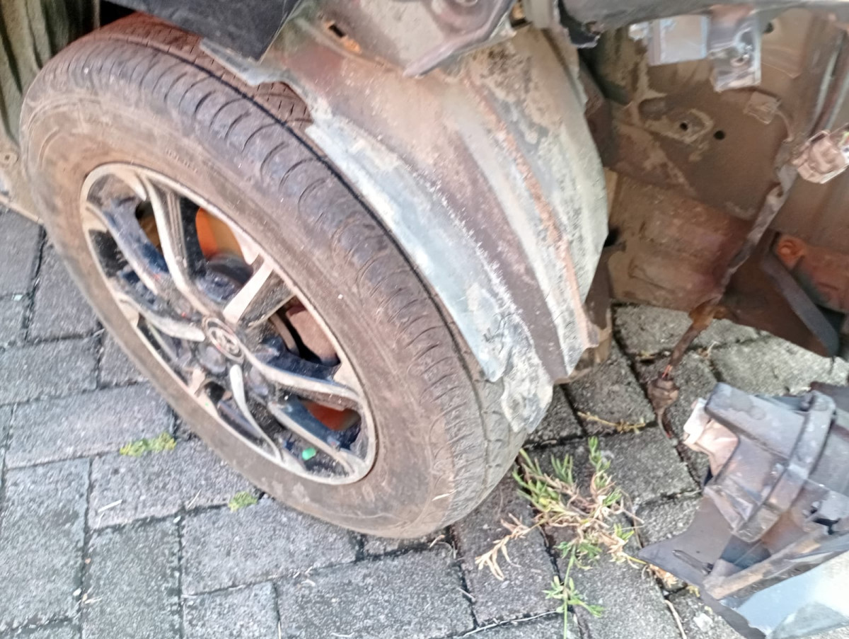 TOYOTA  CALYA  1.2 G M/T