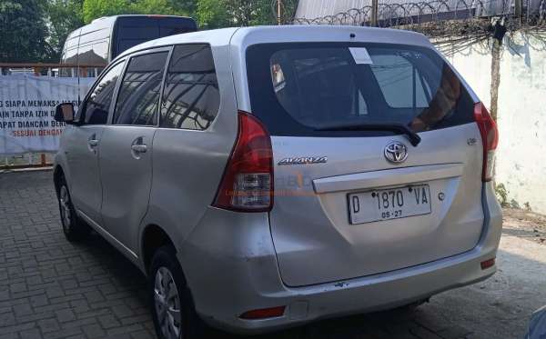 TOYOTA AVANZA 1.3 E