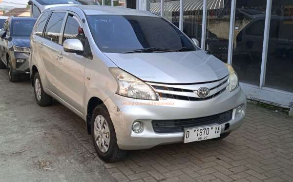 TOYOTA AVANZA 1.3 E