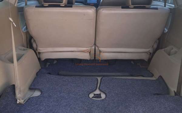 TOYOTA AVANZA 1.3 E
