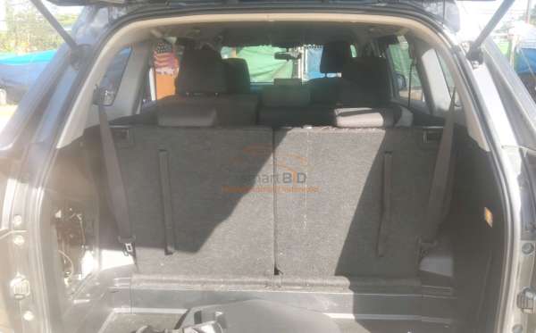 TOYOTA  INNOVA  G
