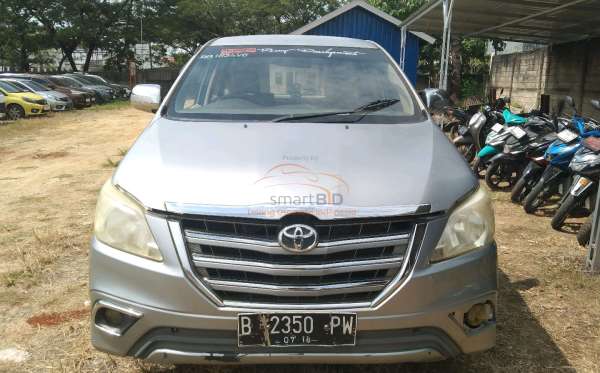 TOYOTA KIJANG INNOVA G
