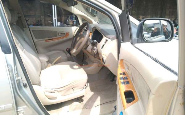 TOYOTA KIJANG INNOVA G