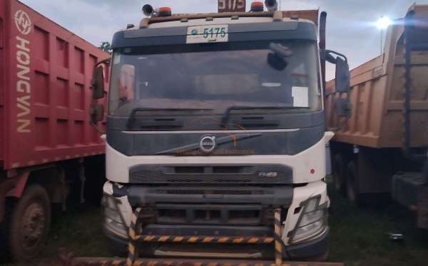VOLVO FMX-400400HP6X4R