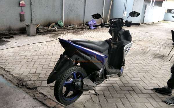 YAMAHA AEROX 125
