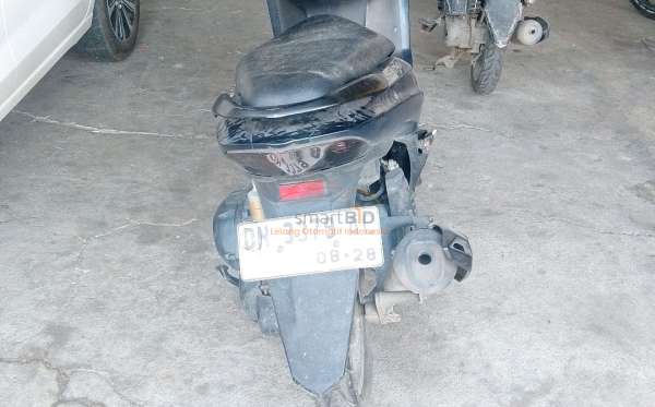 YAMAHA LEXI