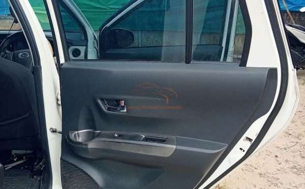 DAIHATSU SIGRA R