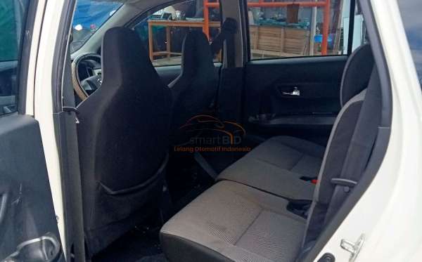 DAIHATSU SIGRA R