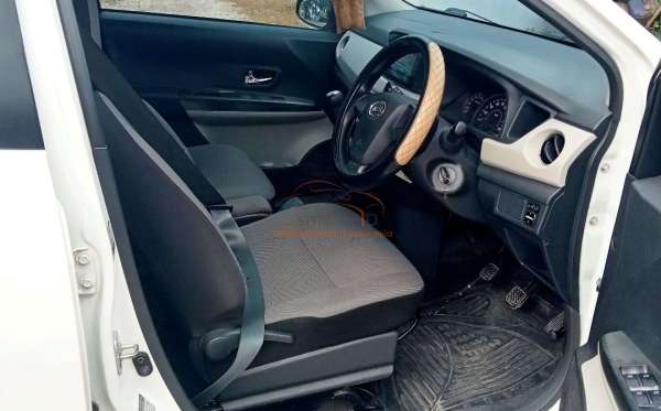 DAIHATSU SIGRA R