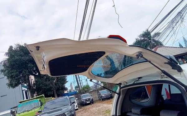 DAIHATSU SIGRA R