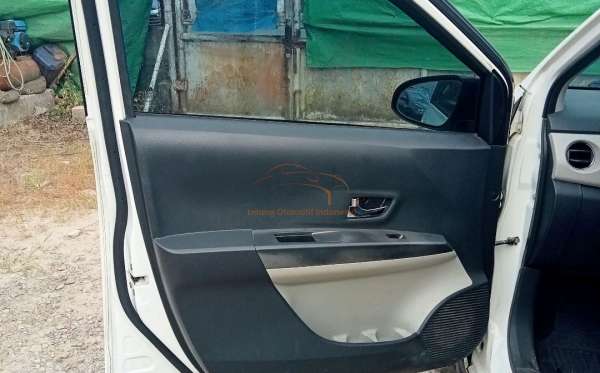 DAIHATSU SIGRA R