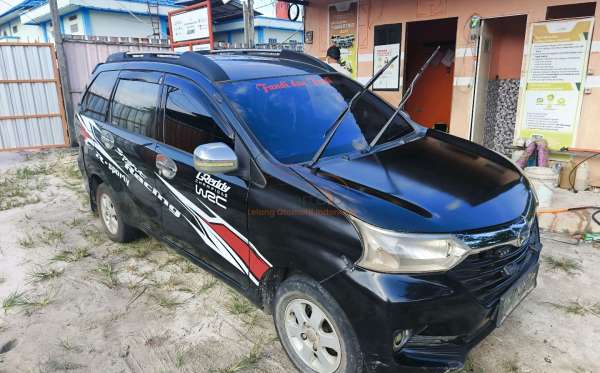 DAIHATSU XENIA D