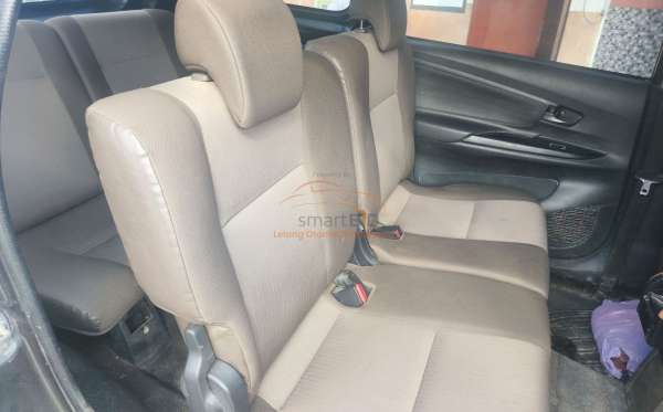DAIHATSU XENIA D